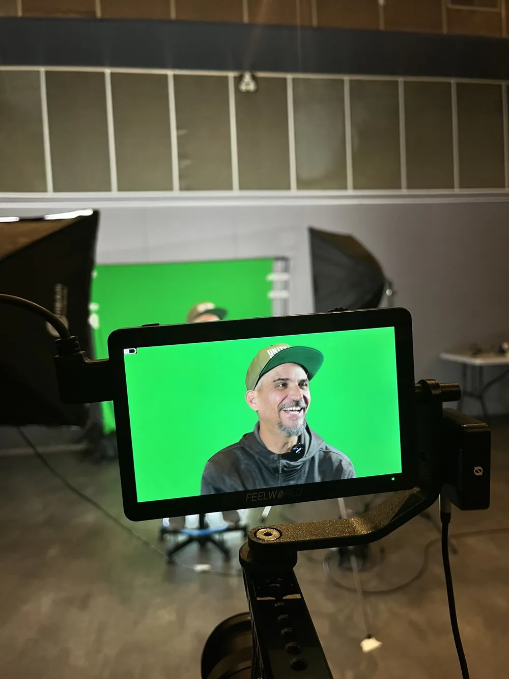 Interview filmée sur fond vert